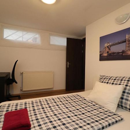 New Guest House A In Kiraly Street 106 บูดาเปสต์ ภายนอก รูปภาพ
