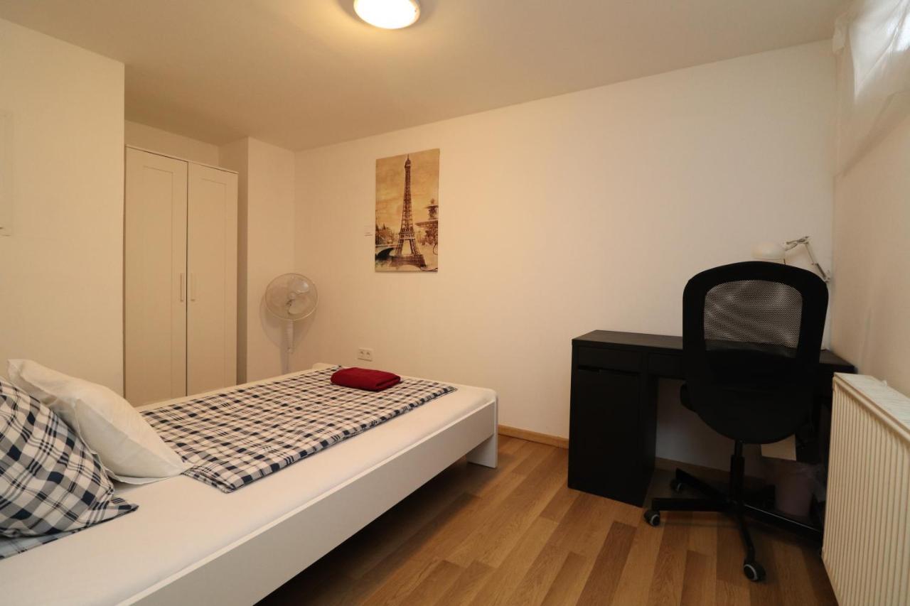 New Guest House A In Kiraly Street 106 บูดาเปสต์ ภายนอก รูปภาพ
