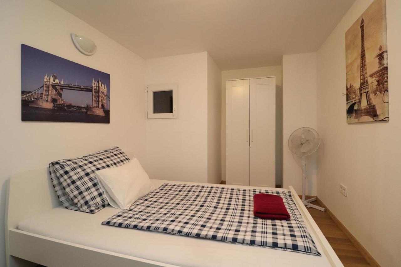 New Guest House A In Kiraly Street 106 บูดาเปสต์ ภายนอก รูปภาพ