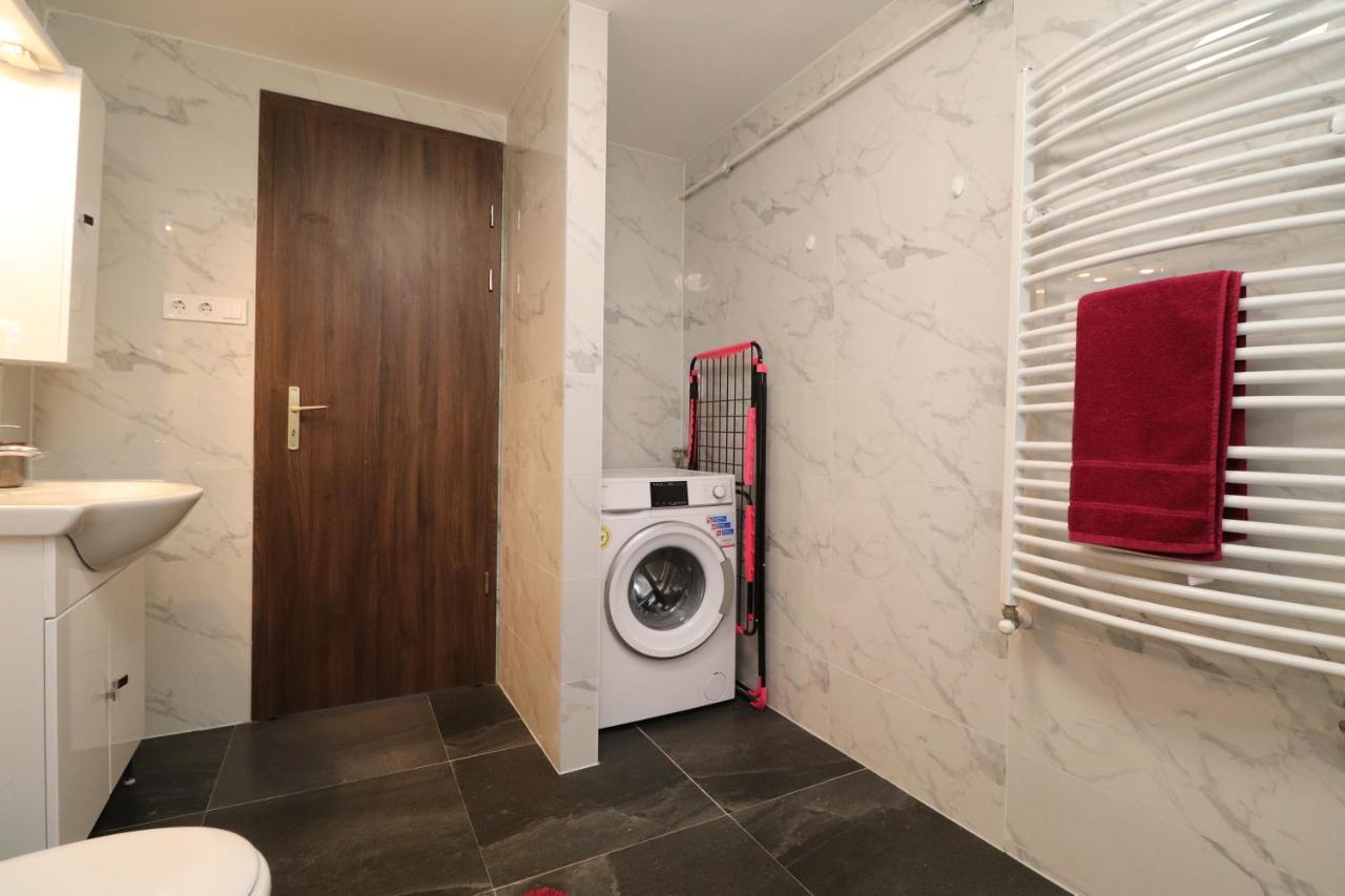 New Guest House A In Kiraly Street 106 บูดาเปสต์ ภายนอก รูปภาพ
