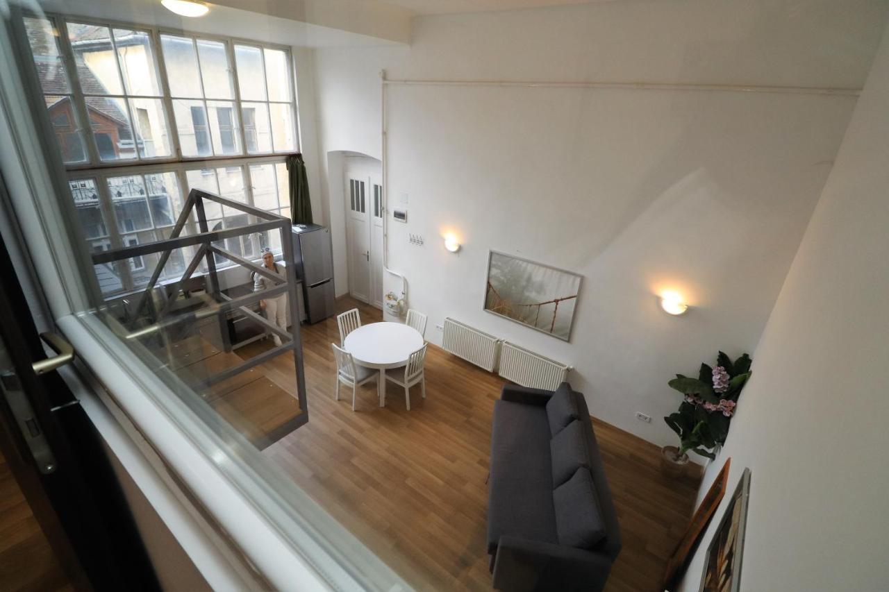 New Guest House A In Kiraly Street 106 บูดาเปสต์ ภายนอก รูปภาพ