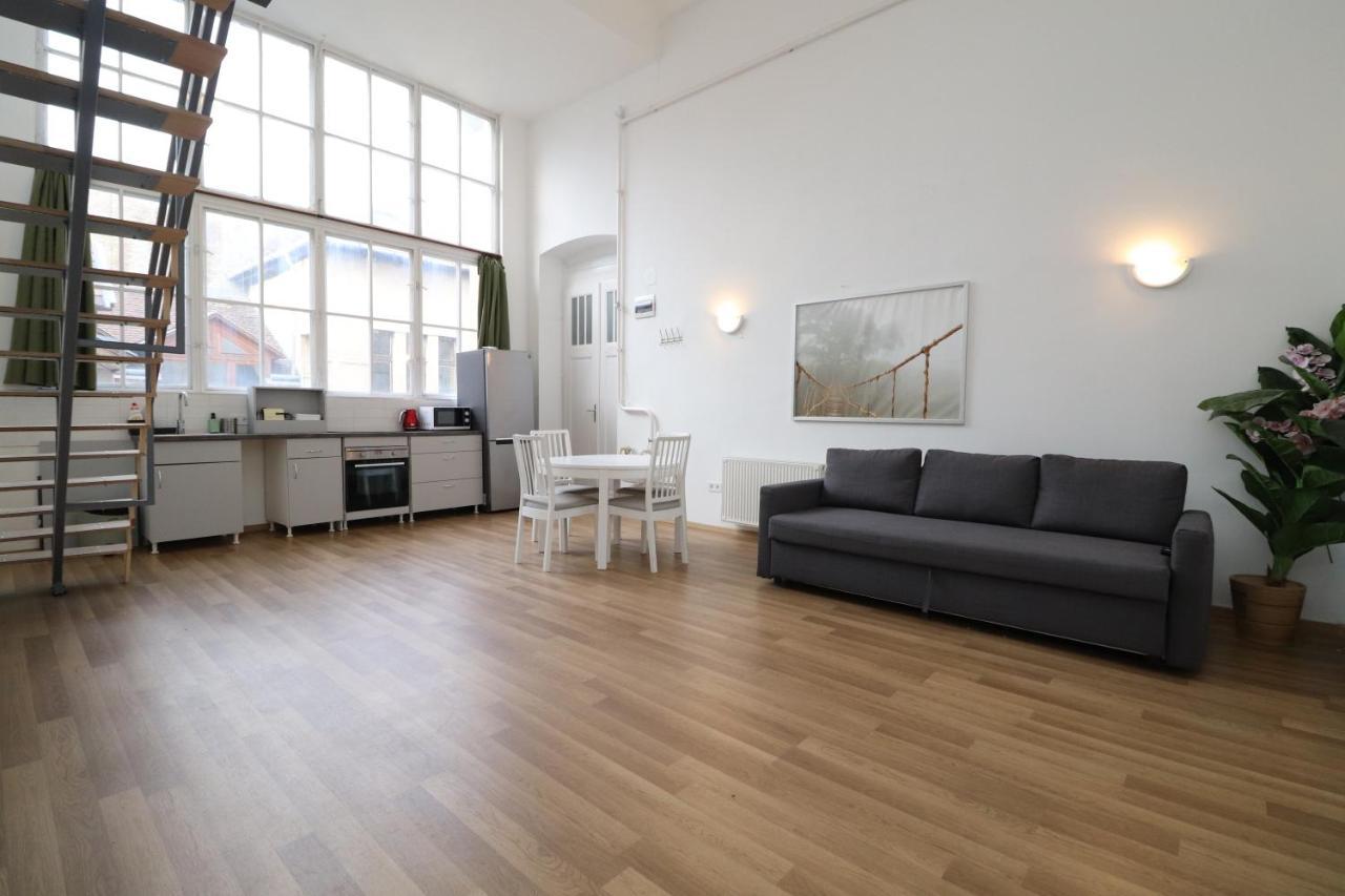 New Guest House A In Kiraly Street 106 บูดาเปสต์ ภายนอก รูปภาพ