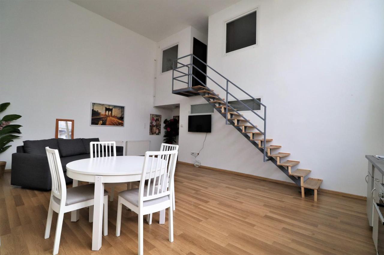 New Guest House A In Kiraly Street 106 บูดาเปสต์ ภายนอก รูปภาพ